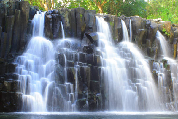 毛里求斯罗切斯特瀑布高清图片下载