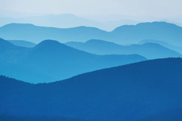 蓝色系层峦叠嶂高山背景素材